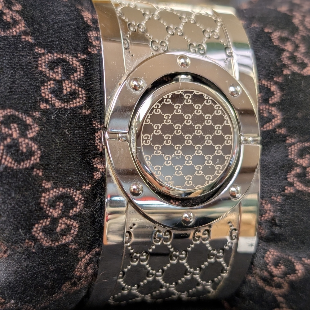 Gucci Silver Wearable Electronics - image 4
